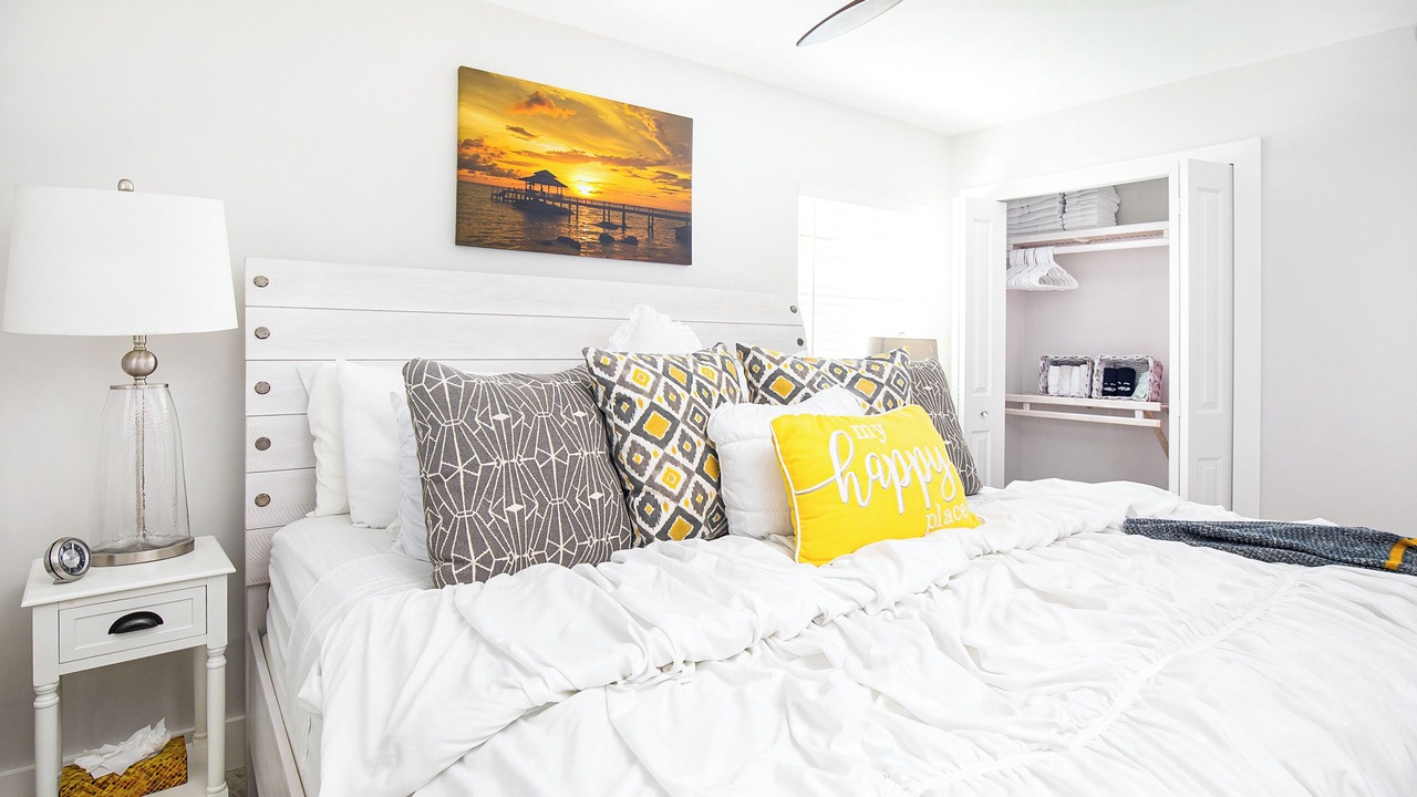 Photo of Bedroom in Bonita Shores