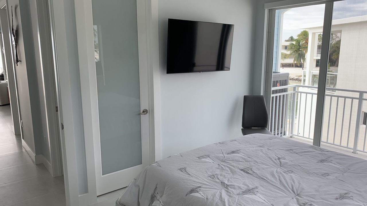 Photo of Bedroom in Lower Matecumbe Beach