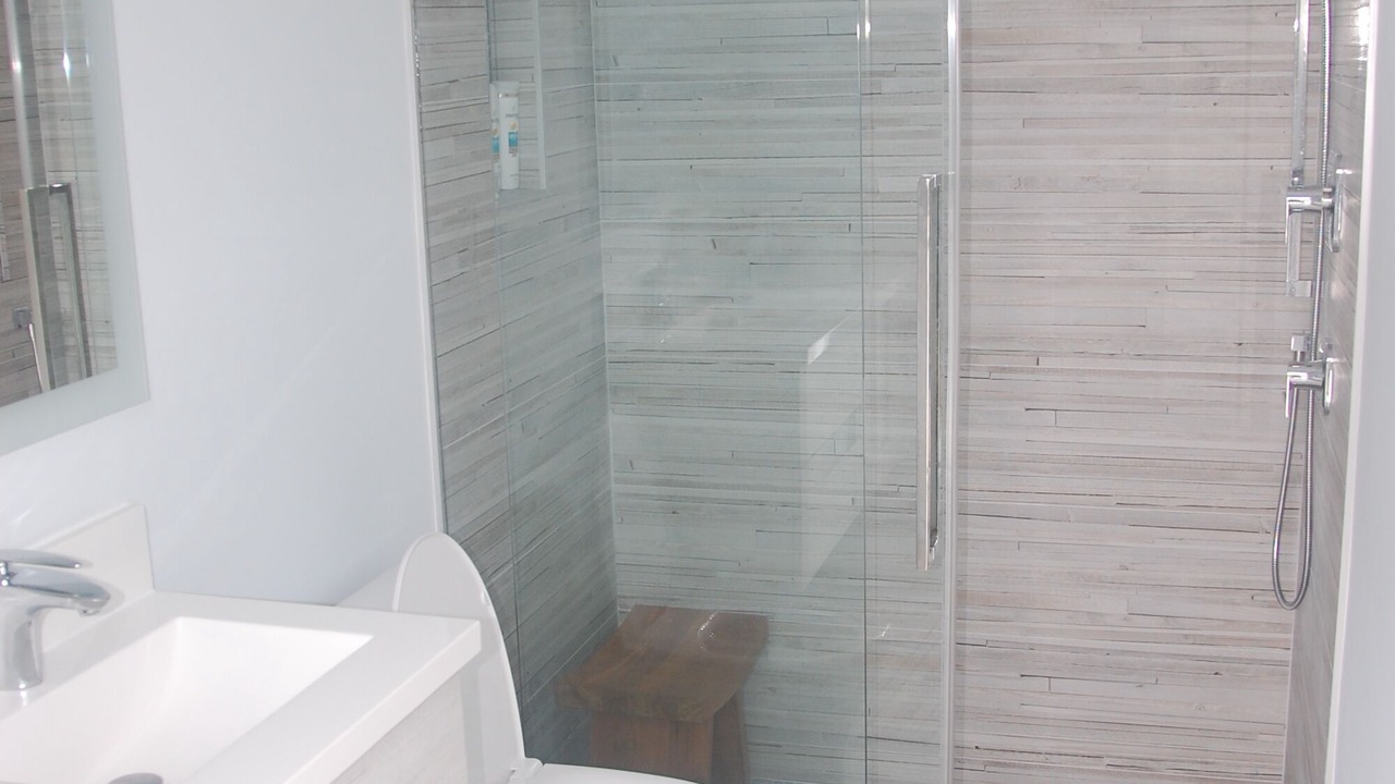 Photo of Bathroom in Lower Matecumbe Beach