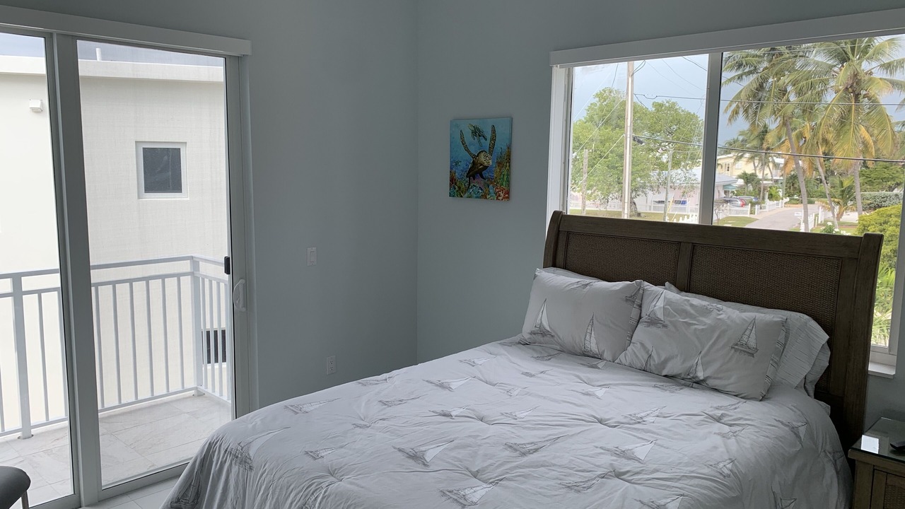 Photo of Bedroom in Lower Matecumbe Beach