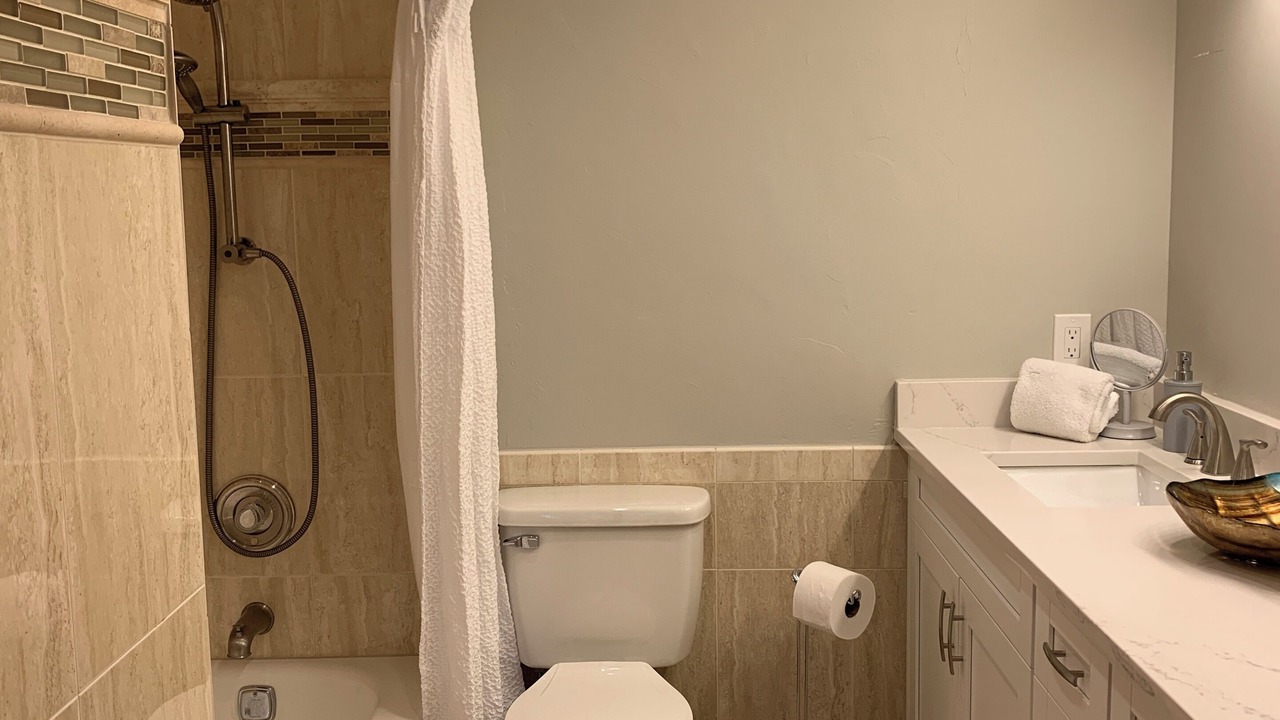 Photo of Bathroom in Biggar