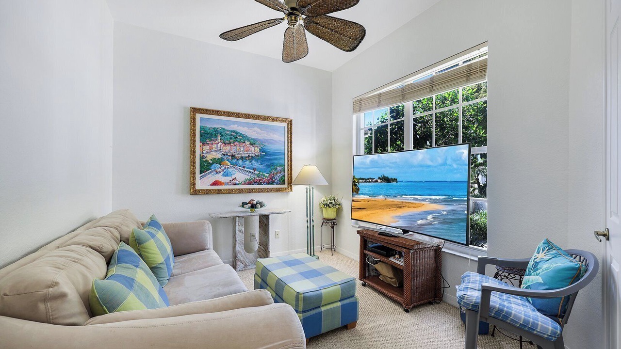 Photo of Livingroom in North Naples