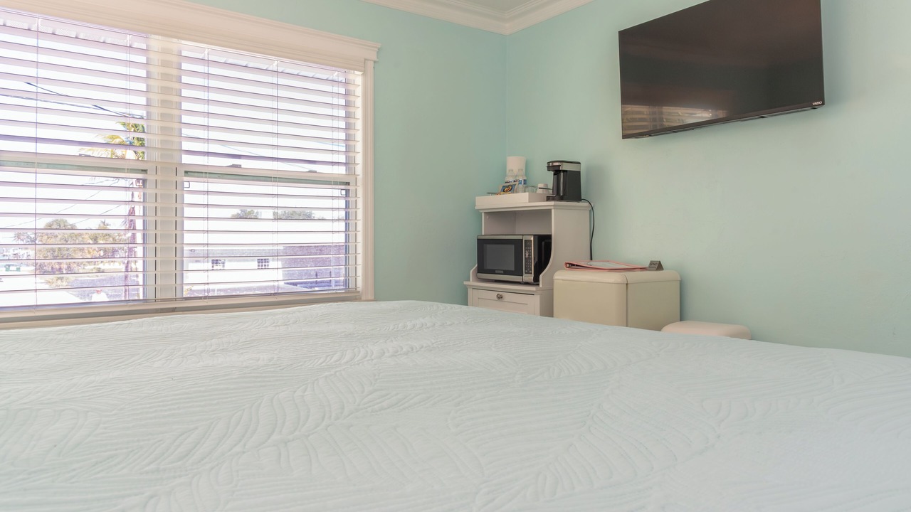 Photo of Bedroom in Mid Island