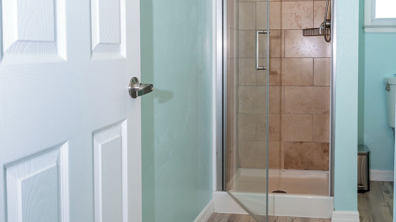 Photo of Bathroom in Mid Island