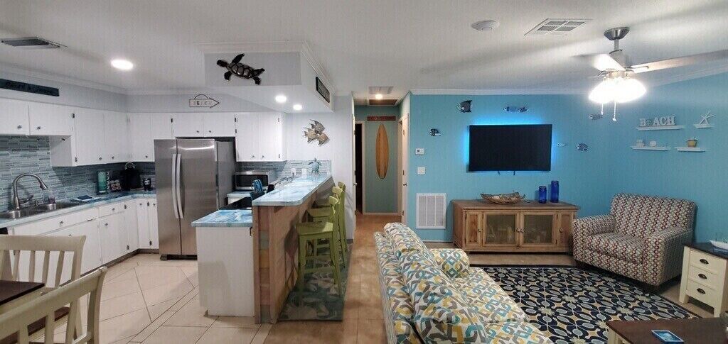 Photo of Livingroom in Englewood