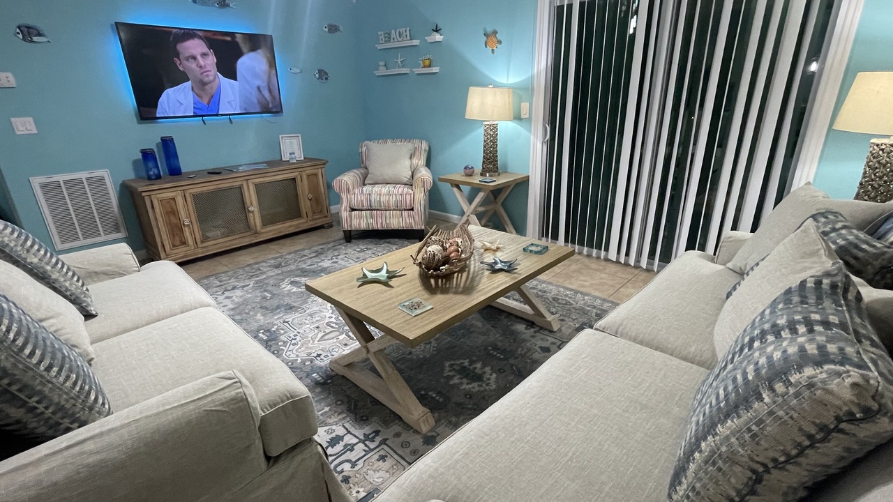 Photo of Livingroom in Englewood