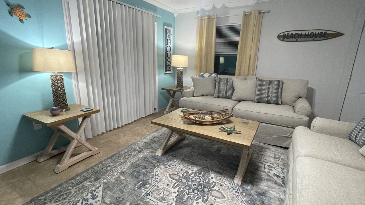 Photo of Livingroom in Englewood