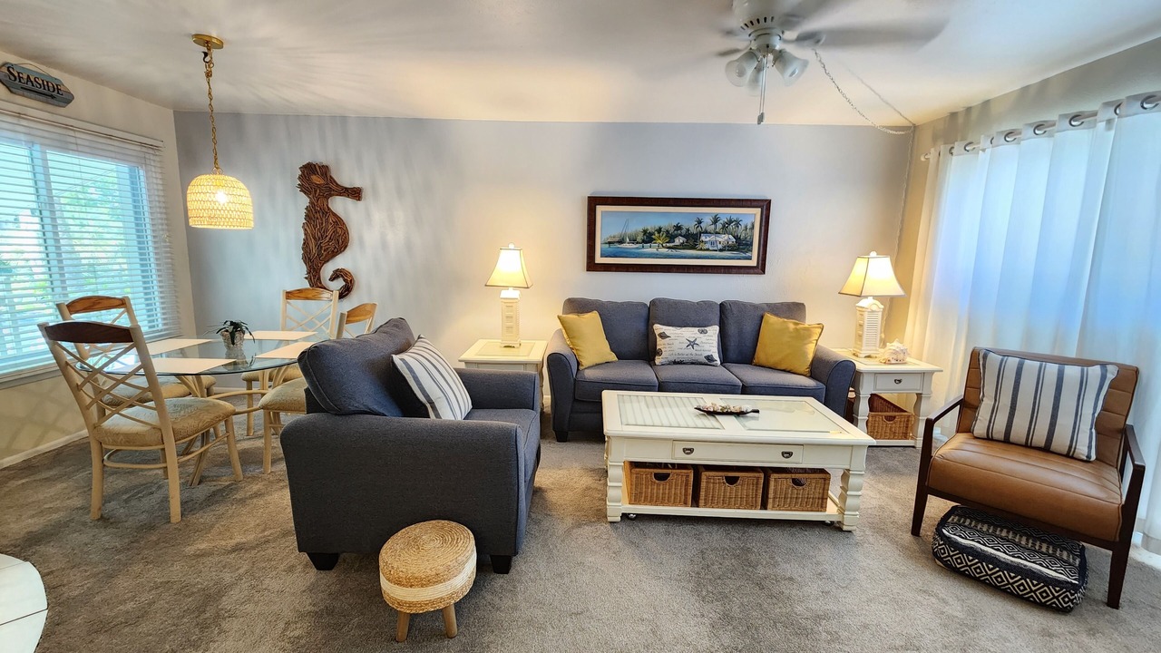 Photo of Livingroom in Bayview