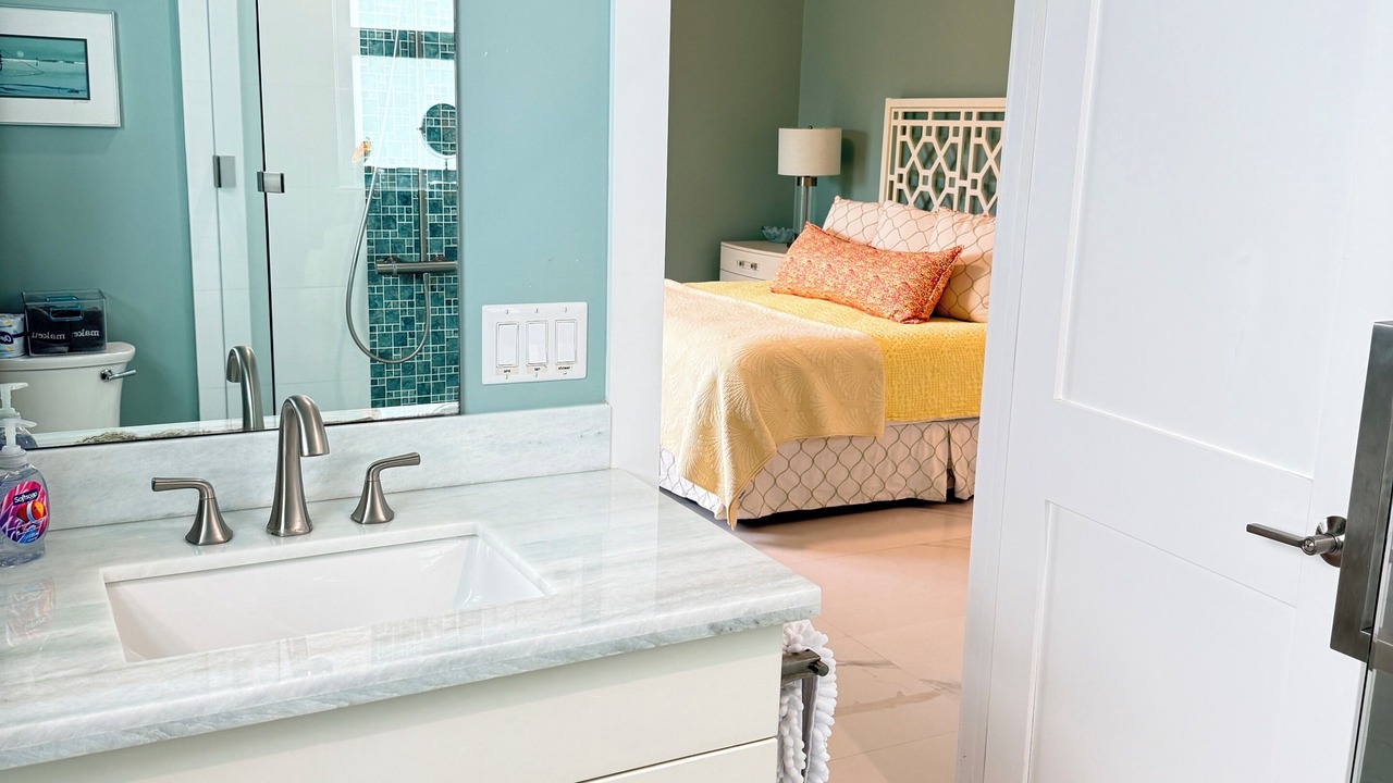 Photo of Bathroom in Little Torch Key