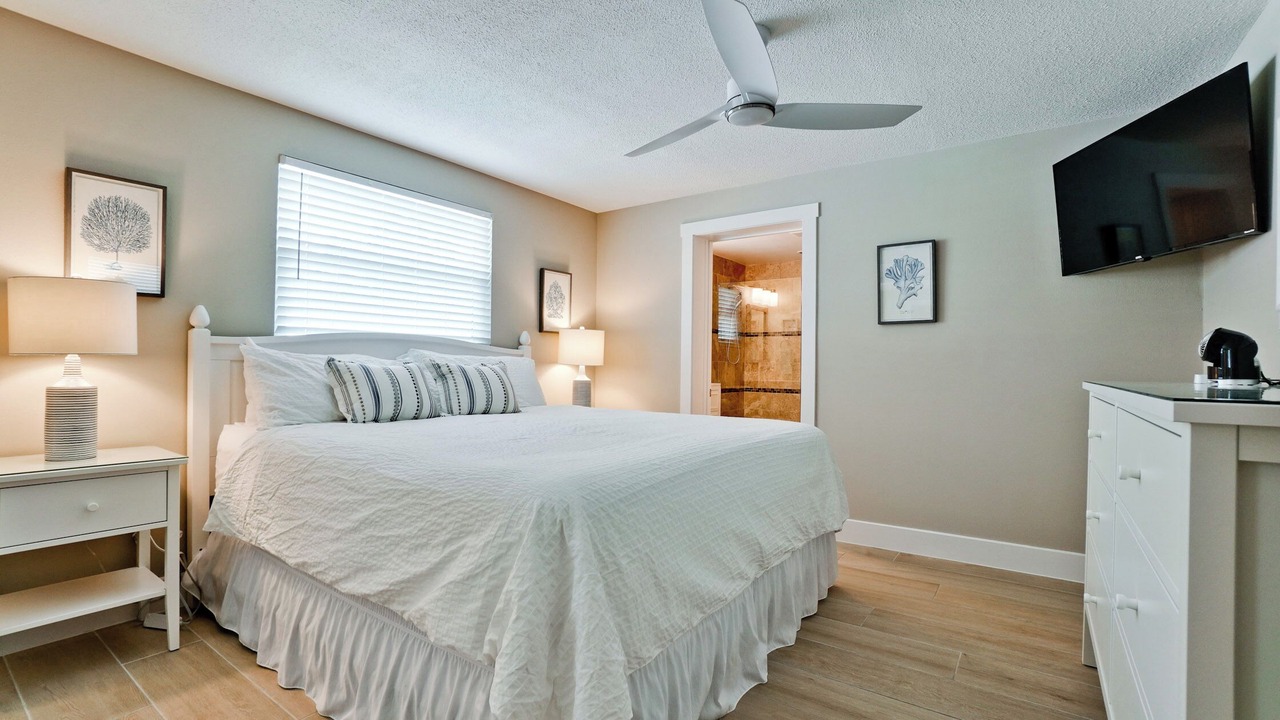 Photo of Bedroom in Holmes Beach