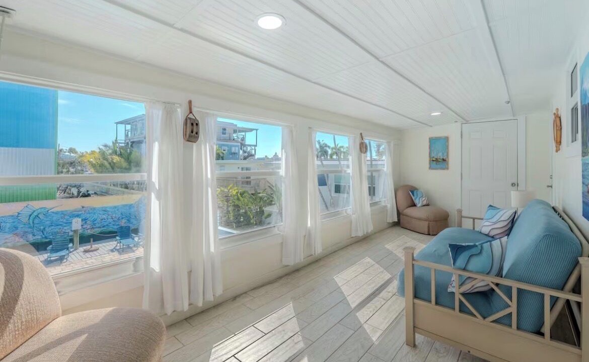 Photo of Livingroom in Fort Myers Beach