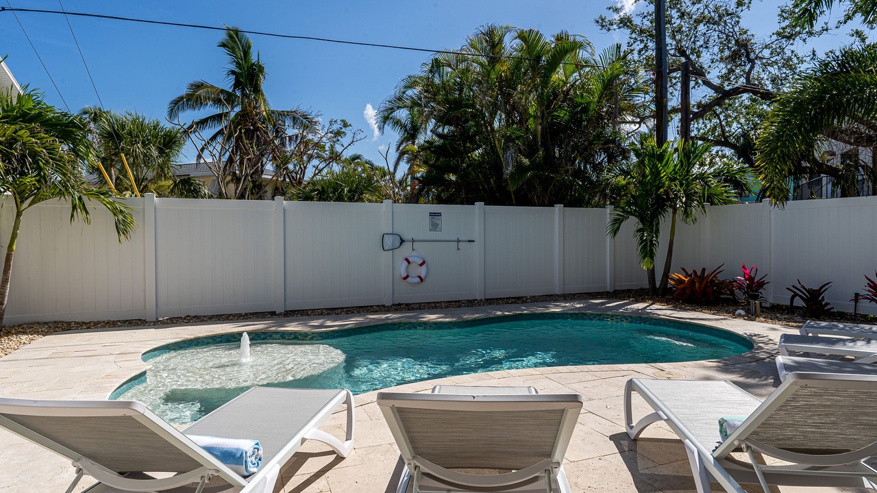 Photo of Outdoor in Mid Island