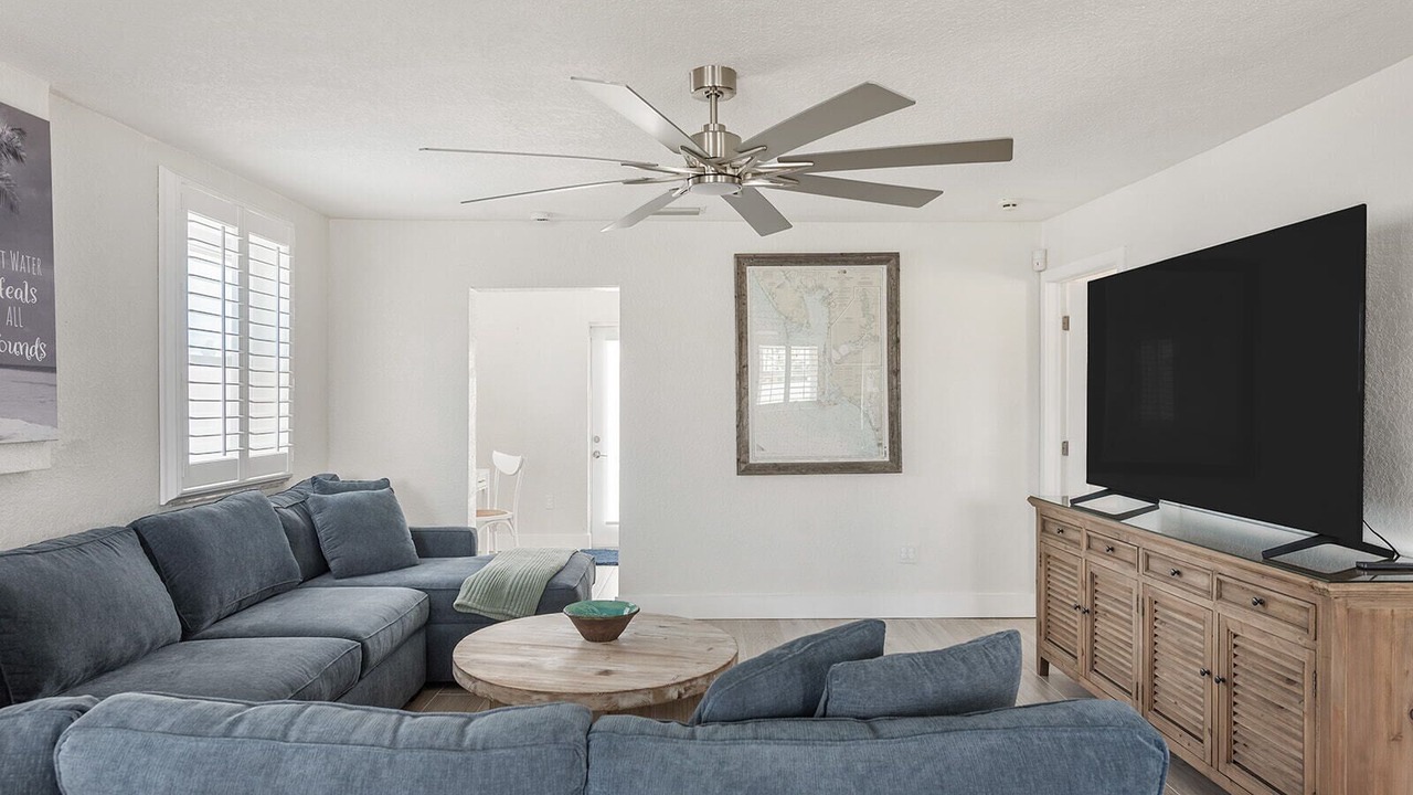 Photo of Livingroom in Englewood South