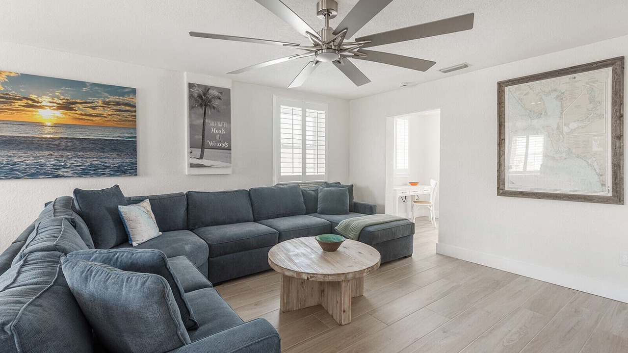 Photo of Livingroom in Englewood South