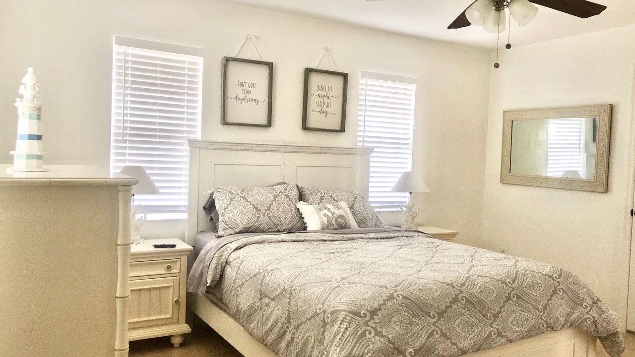 Photo of Bedroom in East Ocean Ave