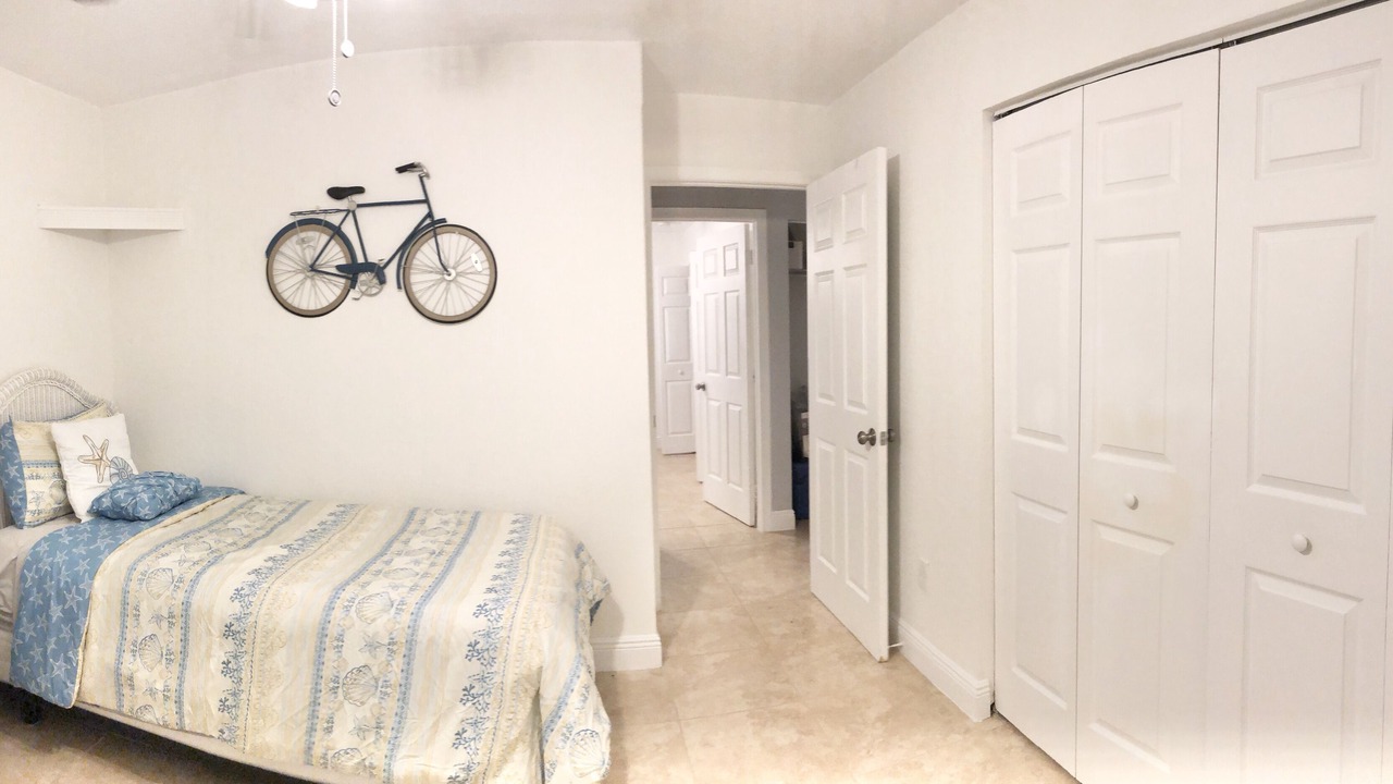 Photo of Bedroom in East Ocean Ave