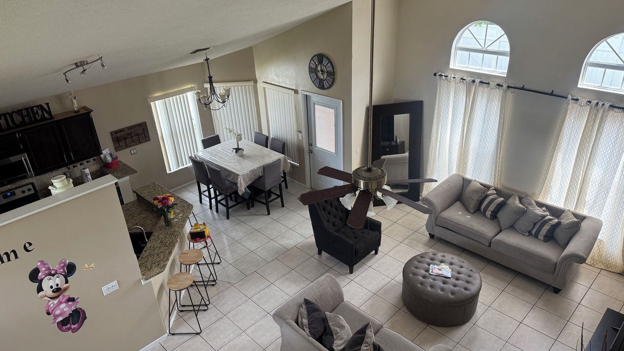 Photo of Livingroom in Lindfields