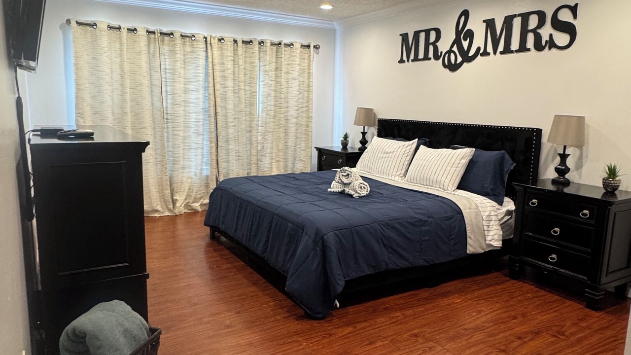 Photo of Bedroom in Lindfields