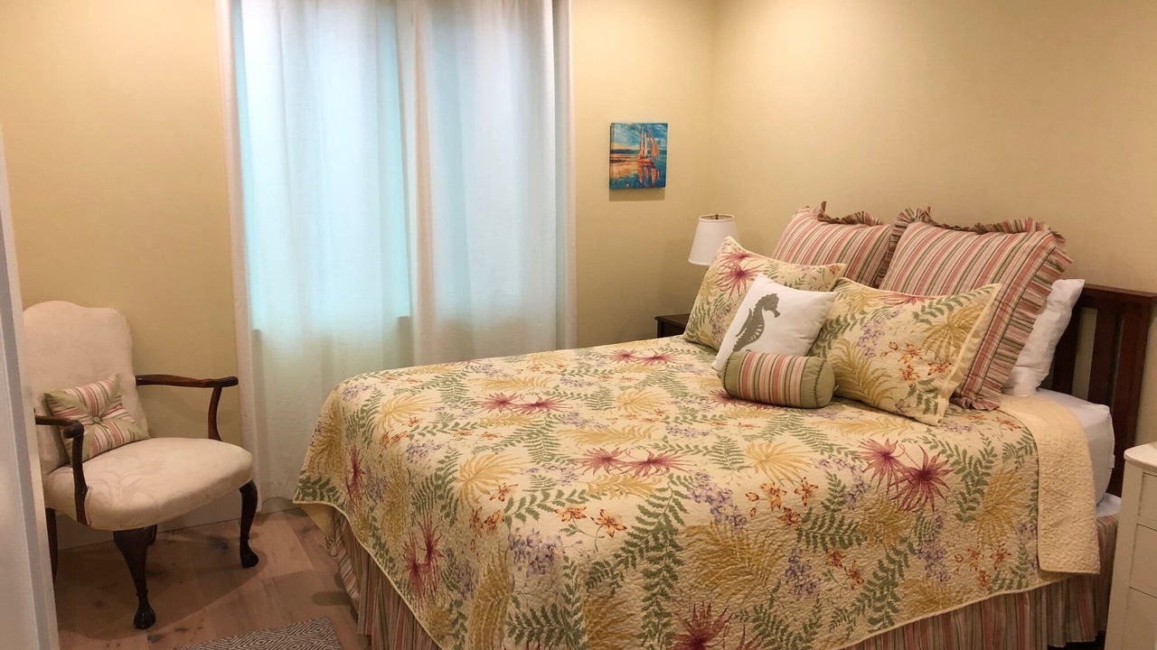 Photo of Bedroom in Indian Beach Sapphire Shores