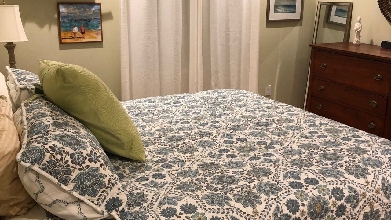 Photo of Bedroom in Indian Beach Sapphire Shores