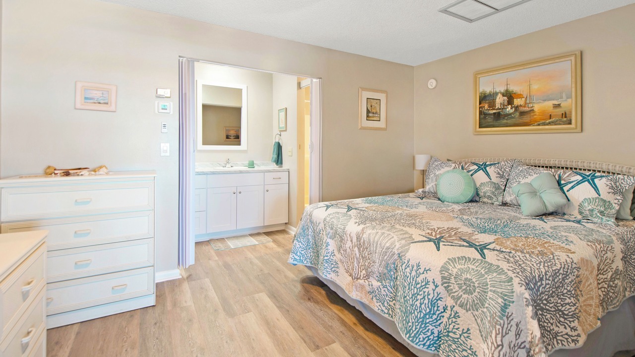 Photo of Bedroom in Isles of Capri