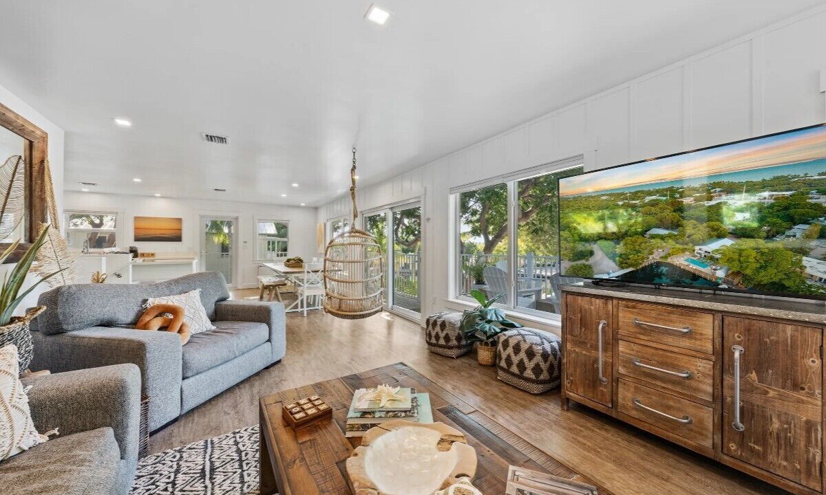 Photo of Livingroom in Islamorada