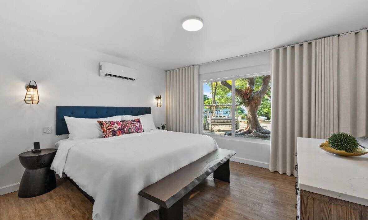 Photo of Bedroom in Islamorada