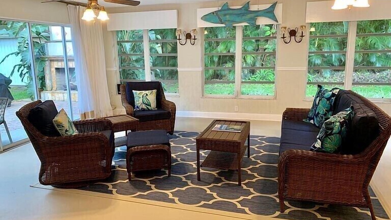 Photo of Livingroom in Central Beach