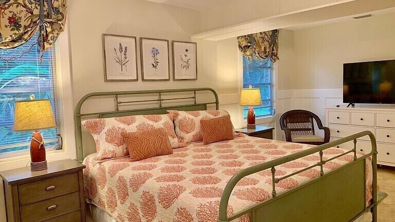 Photo of Bedroom in Central Beach