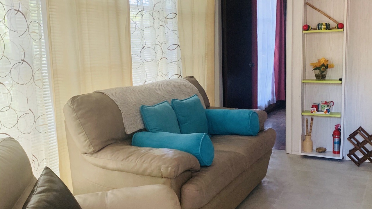 Photo of Livingroom in Temple Crest