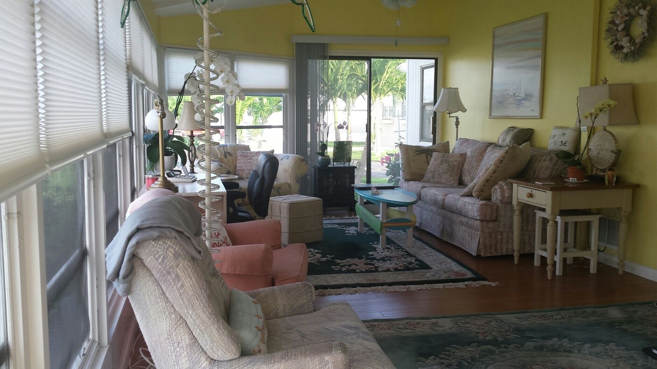Photo of Livingroom in Biggar