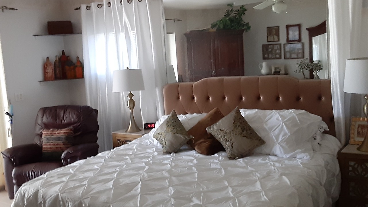Photo of Bedroom in June Park