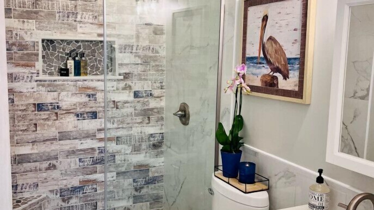 Photo of Bathroom in Marathon