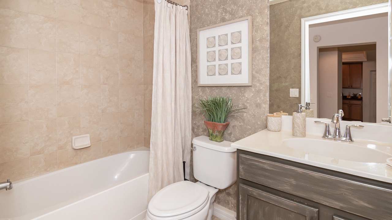 Photo of Bathroom in Naples