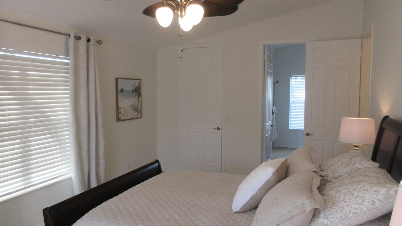 Photo of Bedroom in Bonita Springs