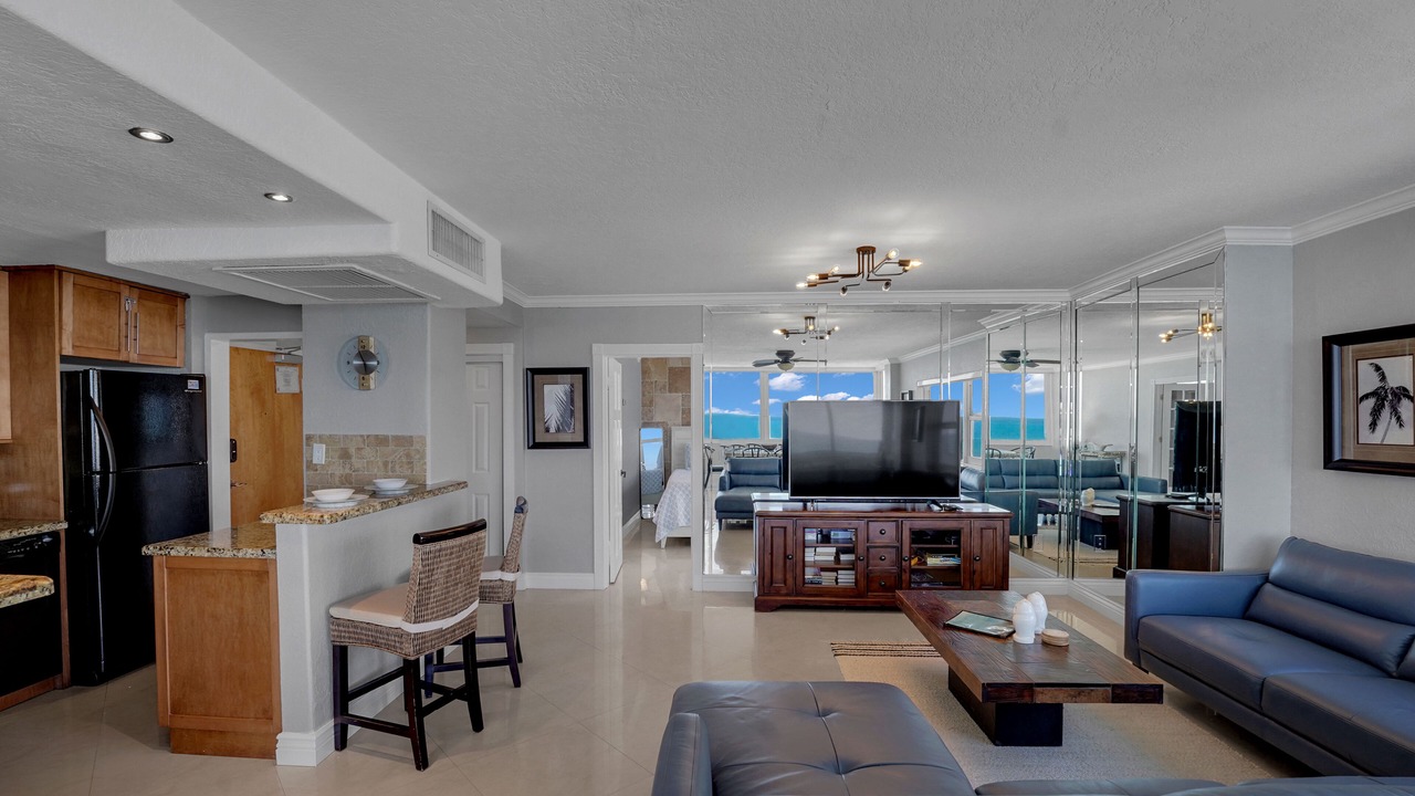 Photo of Livingroom in Galt Mile