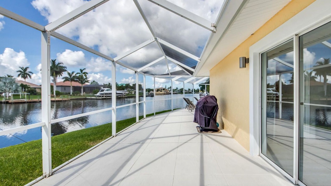 Photo of Patio Balcony in Yacht Club