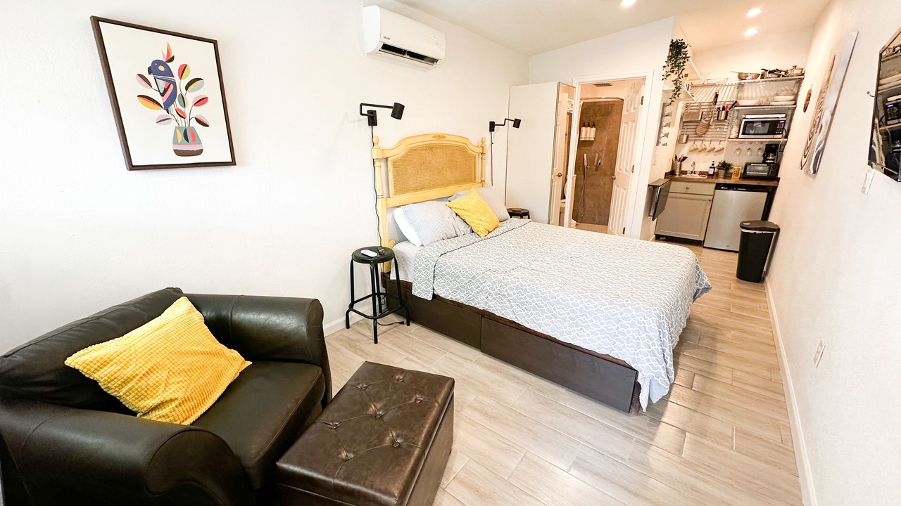 Photo of Bedroom in United Central