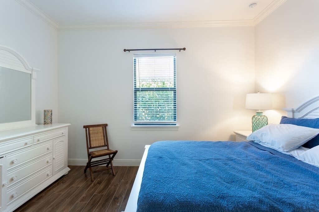 Photo of Bedroom in Naples Park