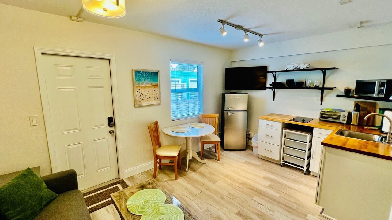 Photo of Livingroom in Lake Worth