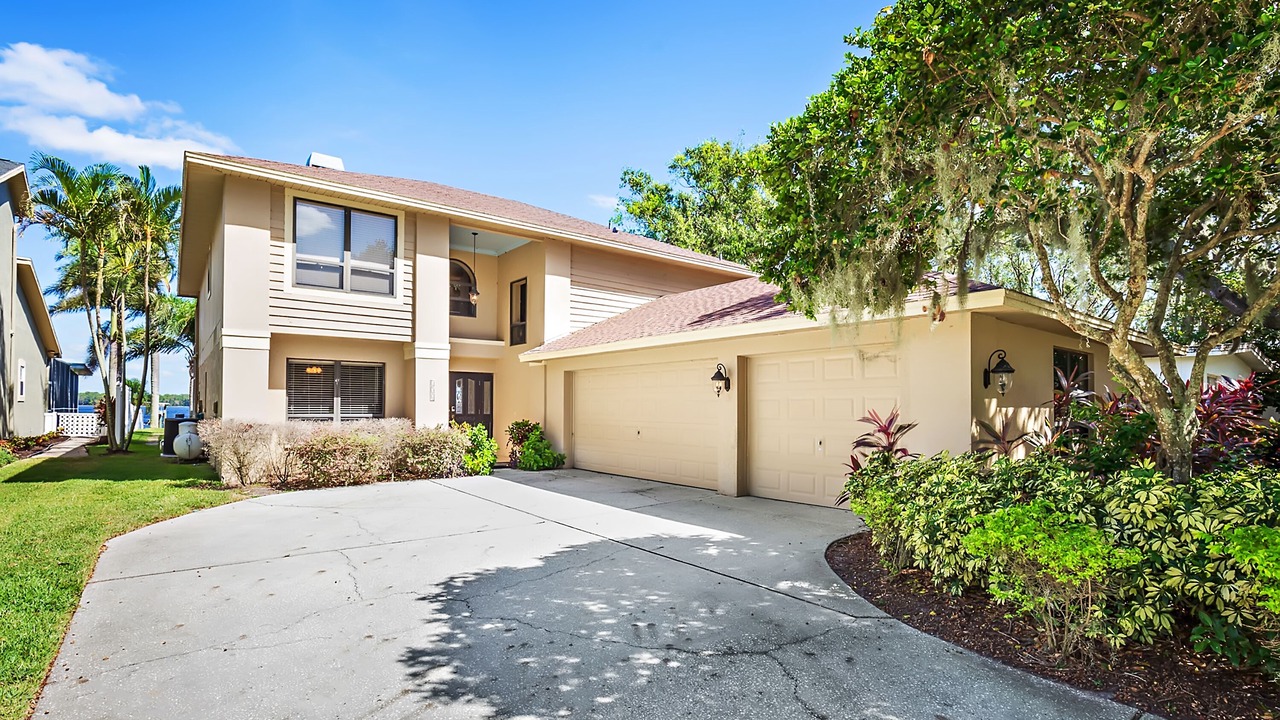 Photo of Outdoor in Lake Shore Estates