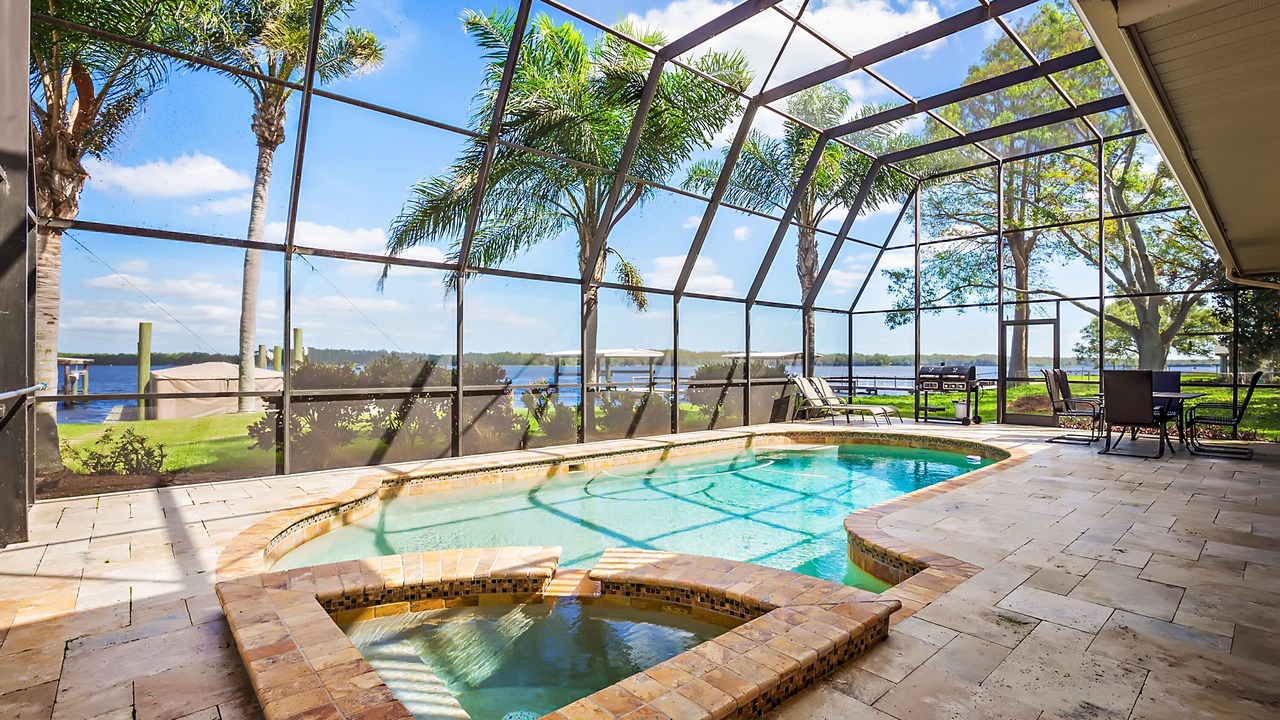Photo of Outdoor in Lake Shore Estates