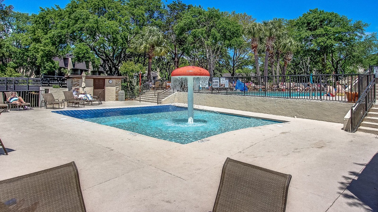 Photo of Outdoor in Folly Field