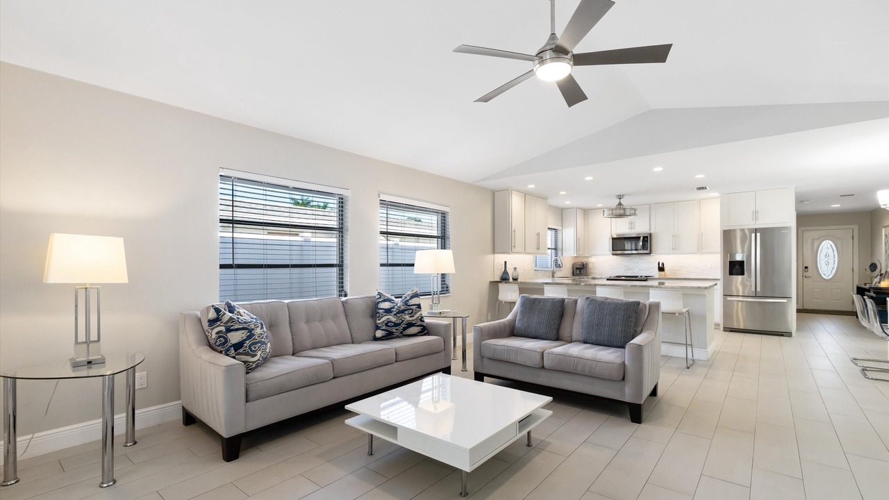 Photo of Livingroom in Naples Park