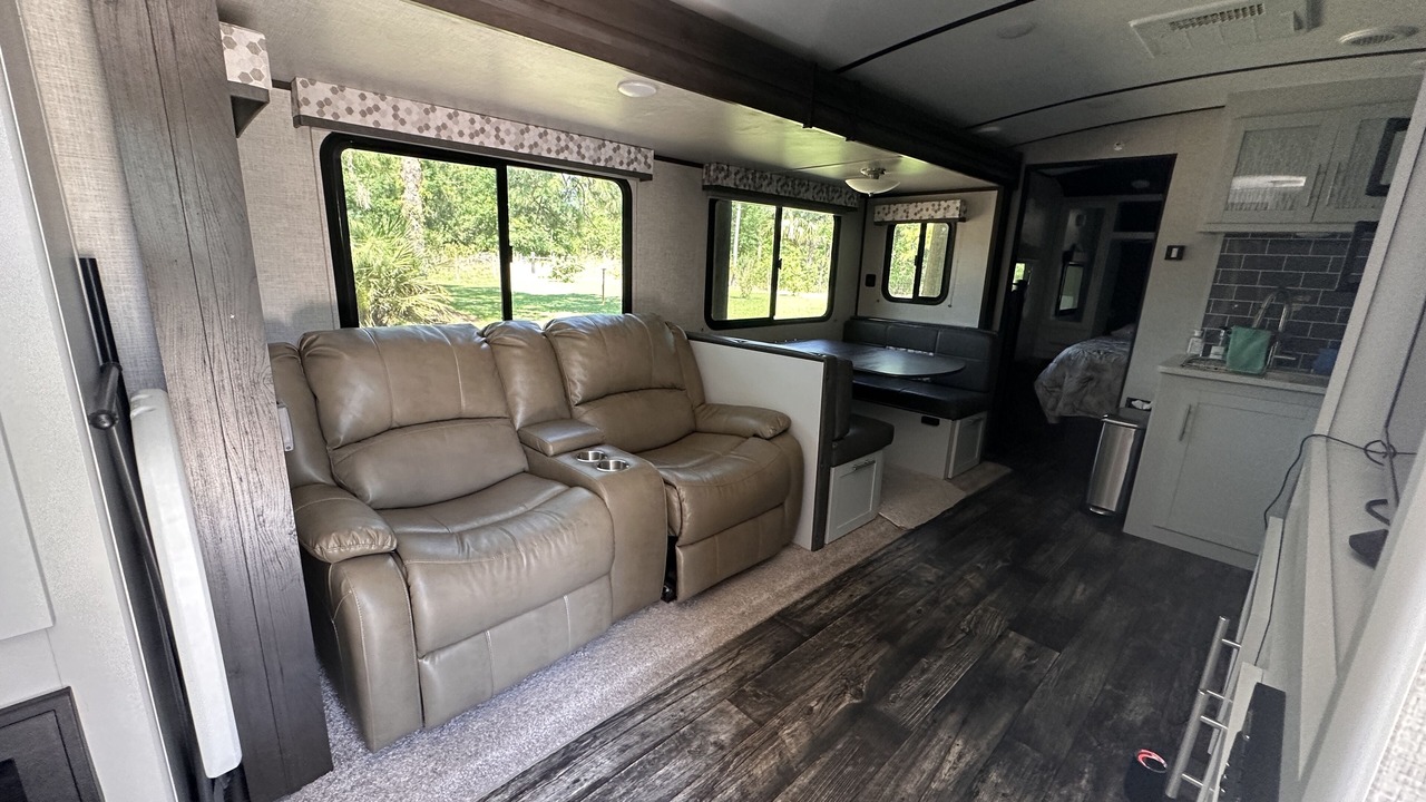 Photo of Livingroom in Clewiston