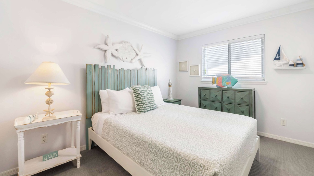 Photo of Bedroom in Naples Park
