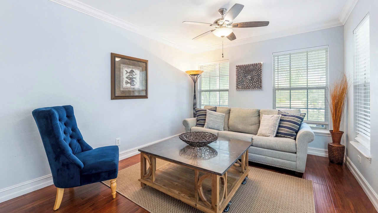Photo of Livingroom in Naples Park