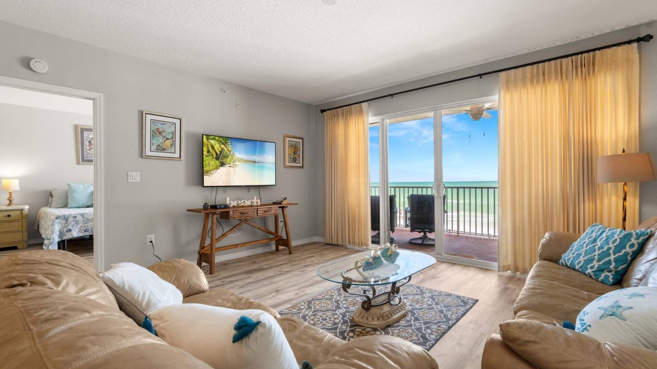 Photo of Livingroom in North Redington Beach