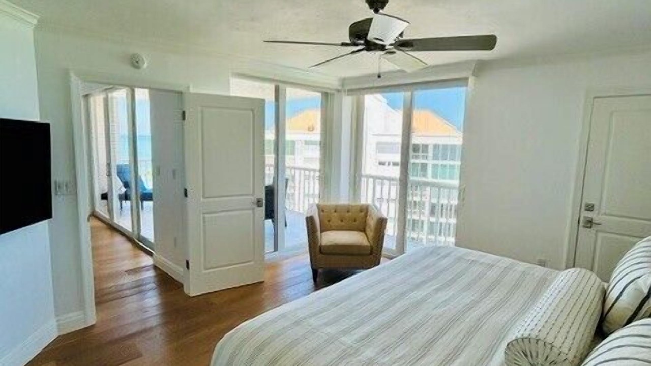 Photo of Bedroom in Park Shore
