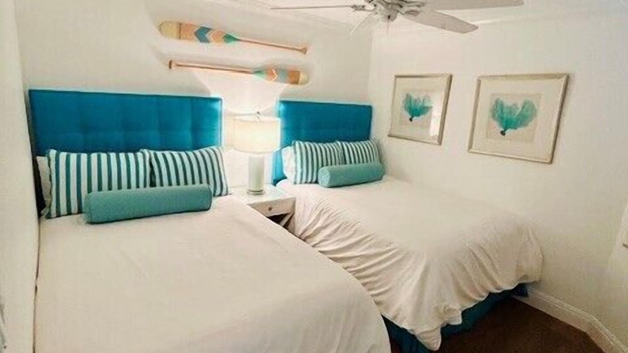 Photo of Bedroom in Park Shore